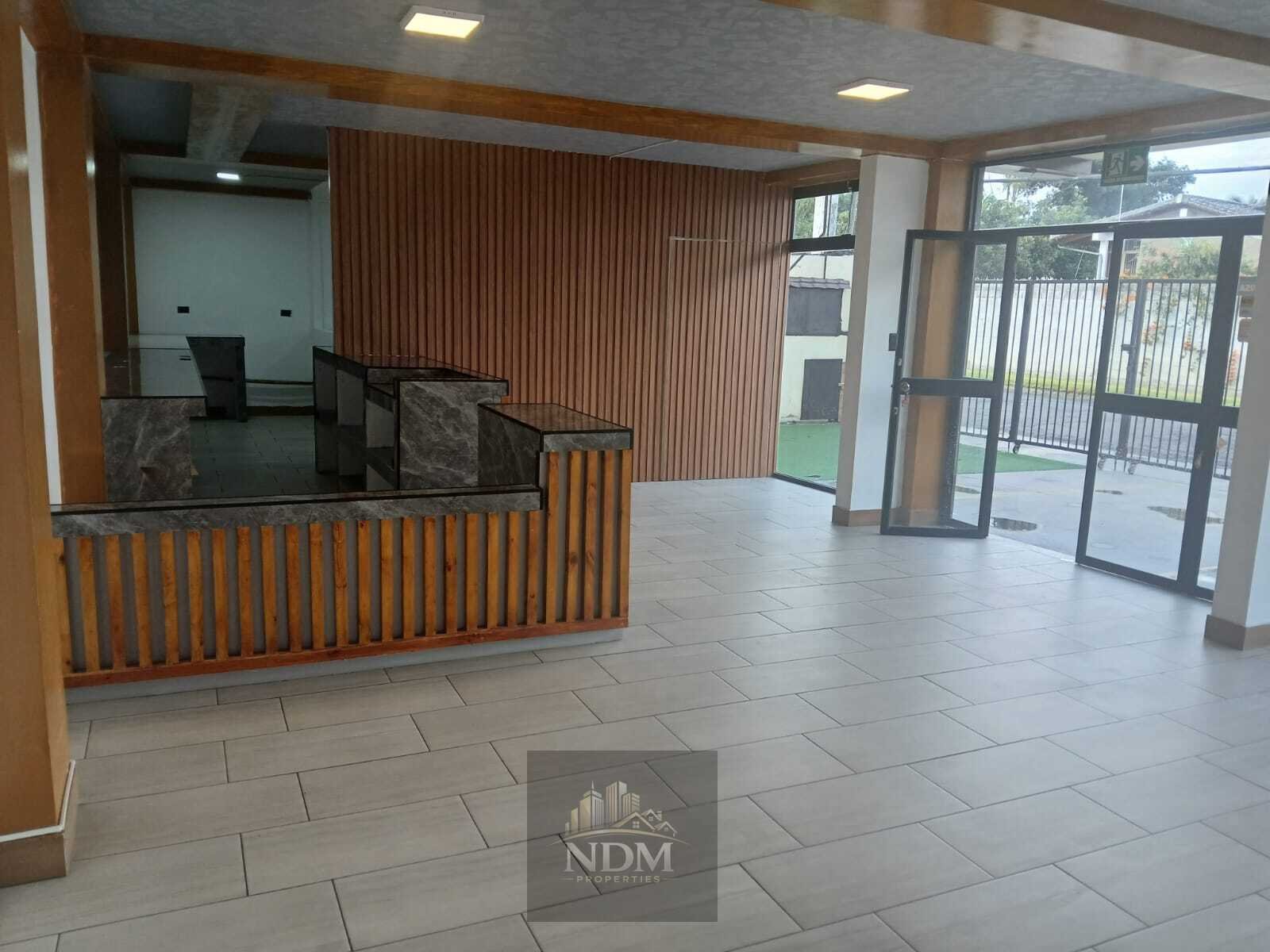 RENTA LOCAL COMERCIAL, SECTOR: TUMBACO, 120m2, 2 ambientes, 2 baños